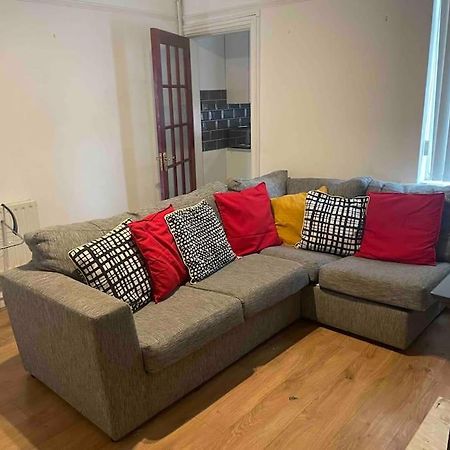 וולברהאמפטון Wv1 Budget Contractor Stays- 5 Beds - Discounts Ok מראה חיצוני תמונה